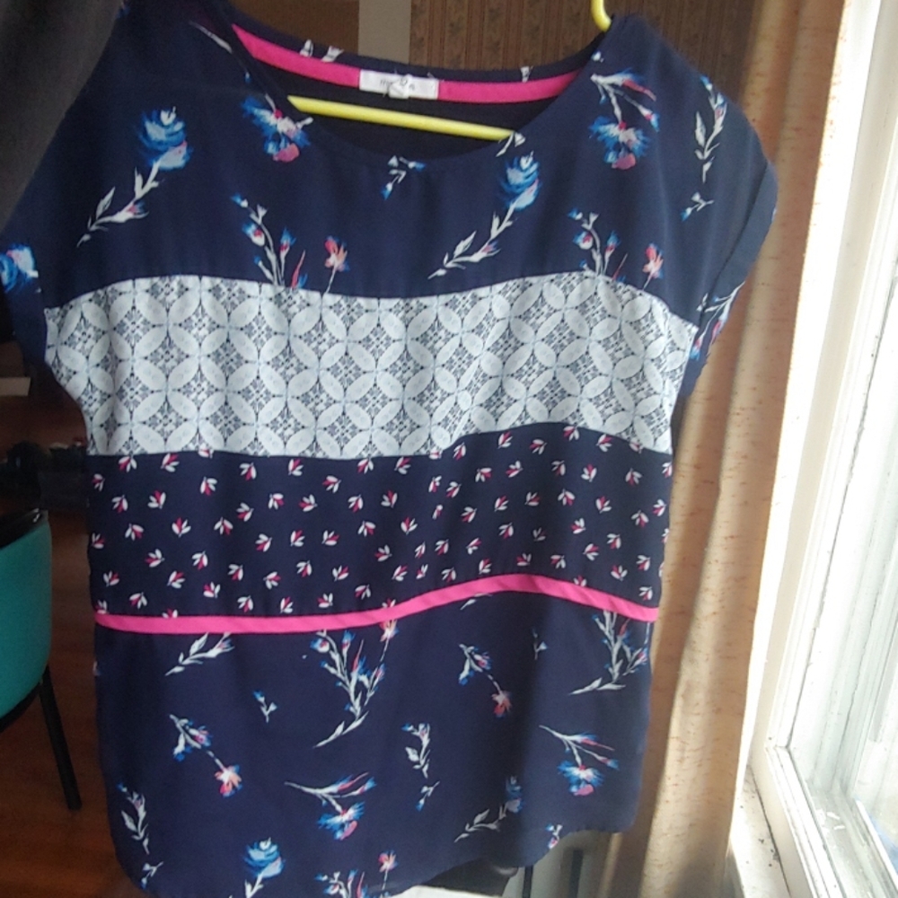 Patterned blouse